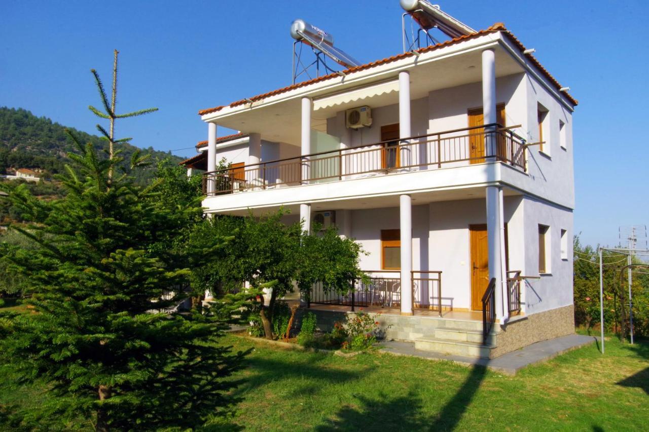 Athina Hotel Koinyra Exterior photo